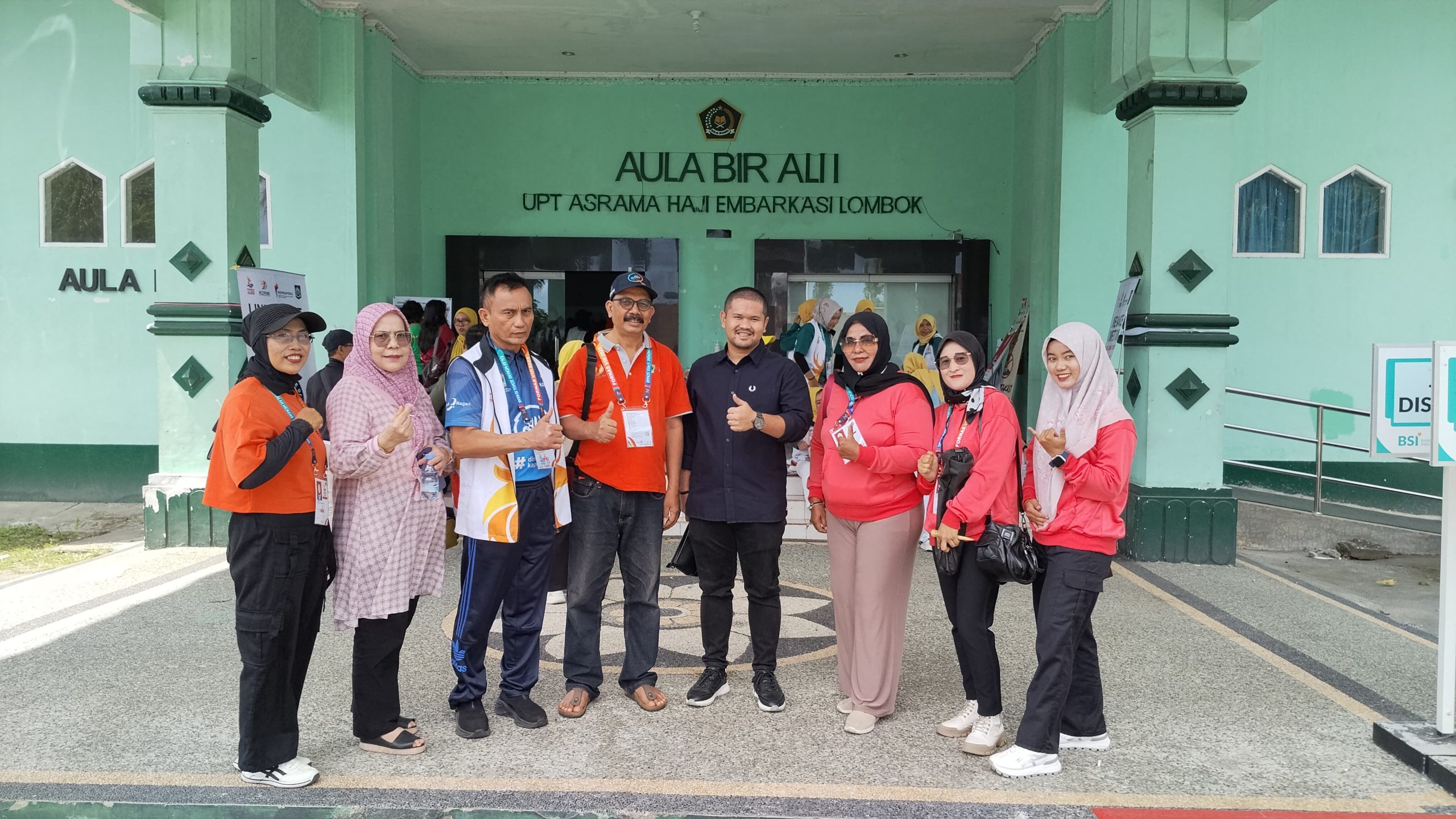 Wakil Walikota Jeefri Hibatulah. Kunjungi tiga Atlit KLPI Sawahlunto.Di Asrama Haji Embarkasi Lombok.
