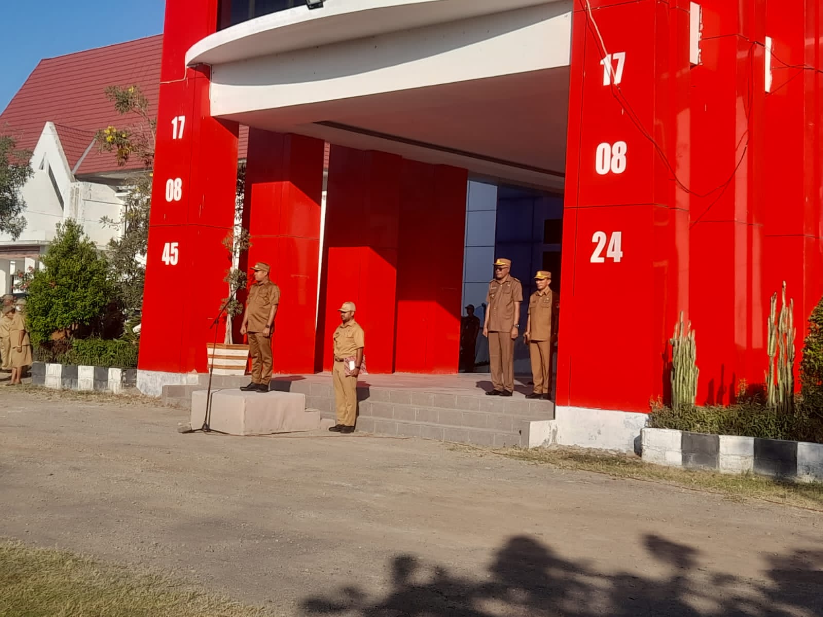 Bupati Sikka Ingatkan ASN Harus Jadi Contoh Wajib Pajak: Taat Bayar PBB dan Pajak Kendaraan