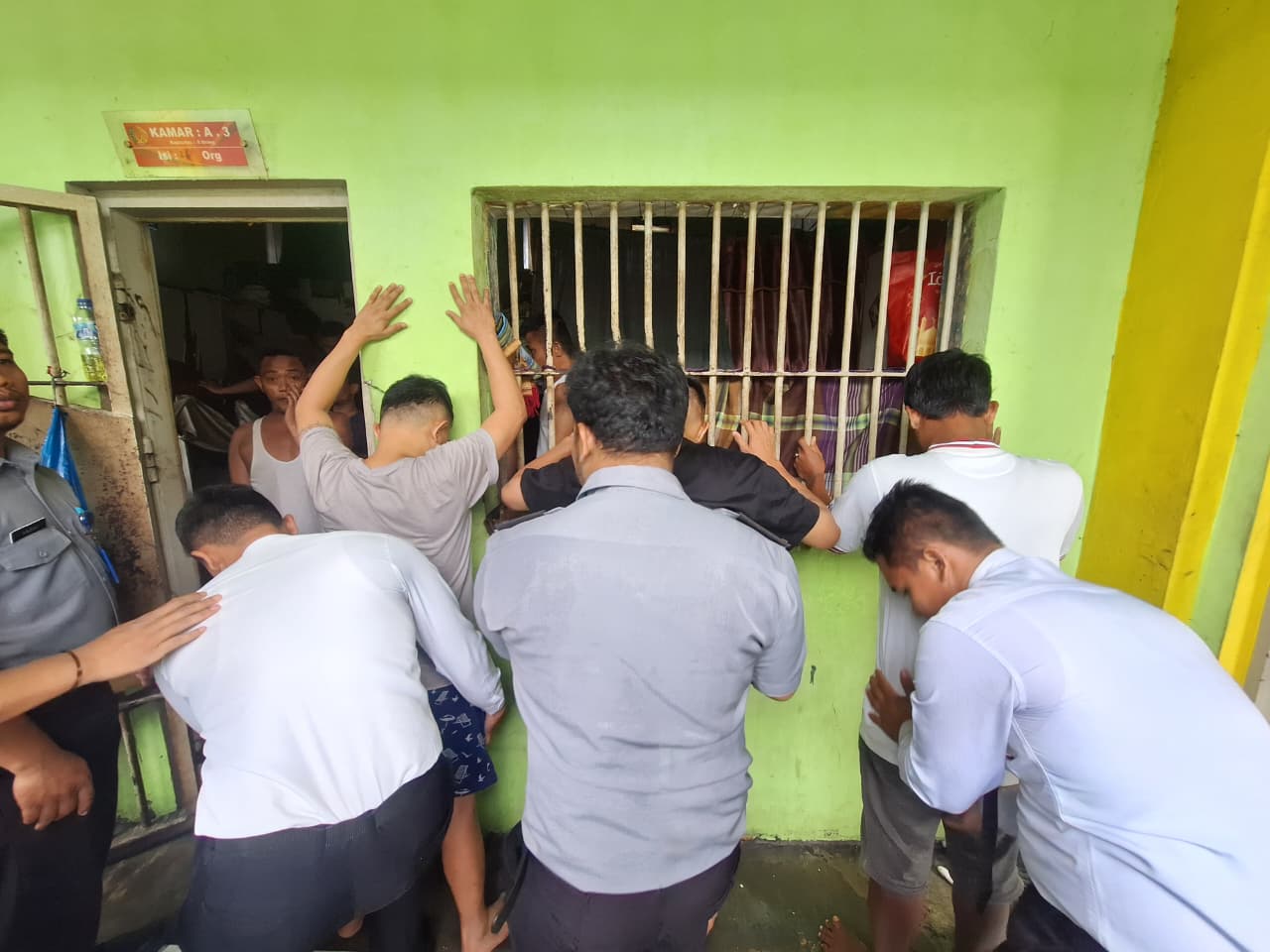 Komitmen Zero Narkoba : Lapas Pekanbaru Gelar Razia dan Tes Urine Serentak