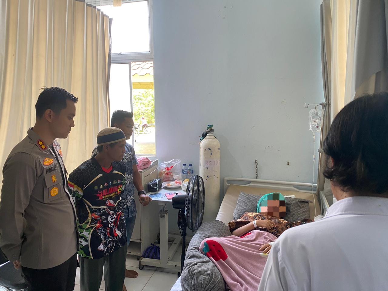 Kapolres Kuansing Jenguk Anak Korban Kekerasan, Sampaikan Dukungan Dan Doa Dengan Penuh Empati
