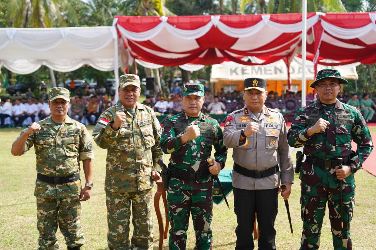 Pangdam Tuanku Tambusai Dan Kapolda Riau Tunjukkan Soliditas TNI–Polri Dalam TMMD Ke-127