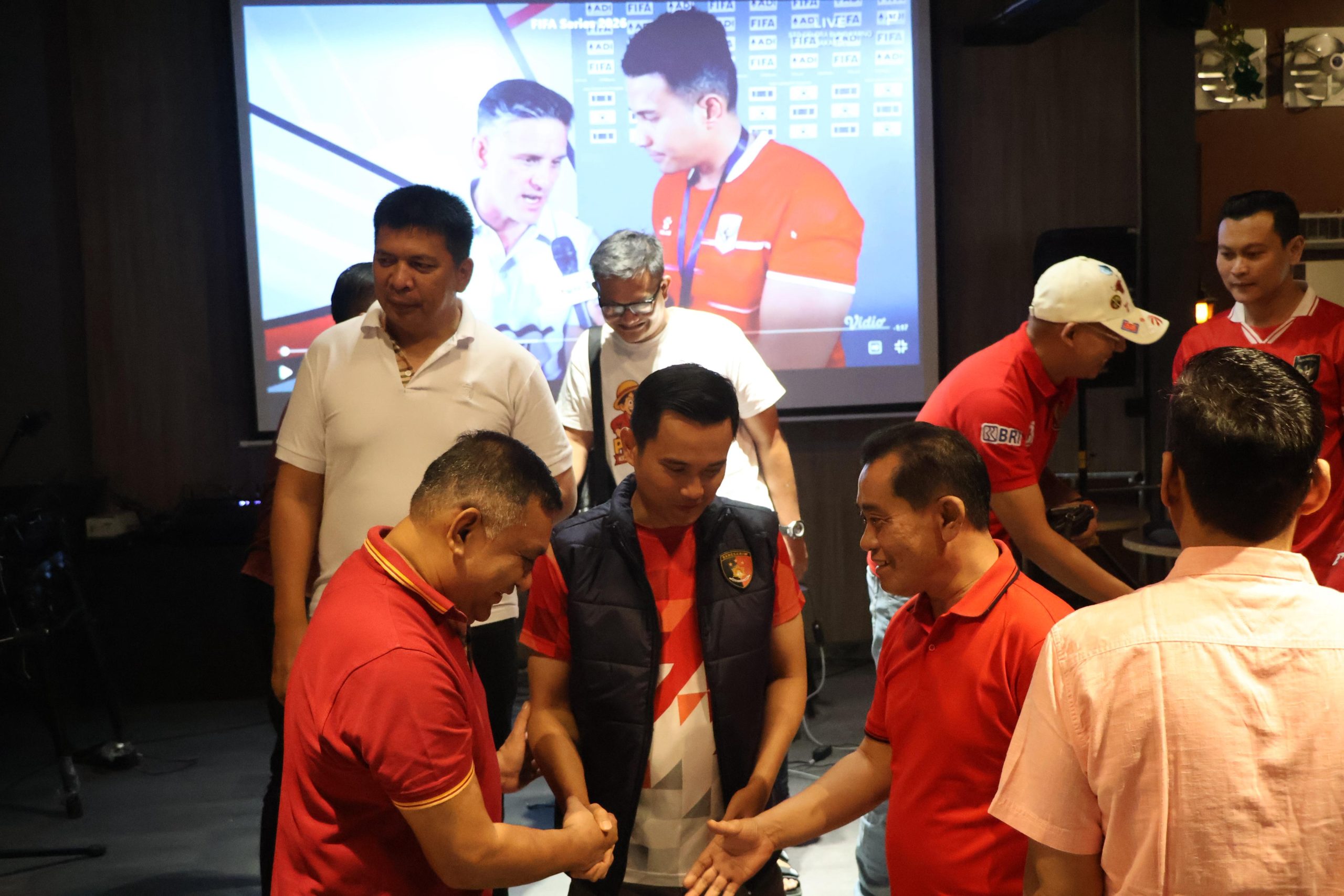 Nobar Timnas Jadi Ajang Halal Bihalal, Polres Kuansing Perkuat Sinergi Antar Instansi